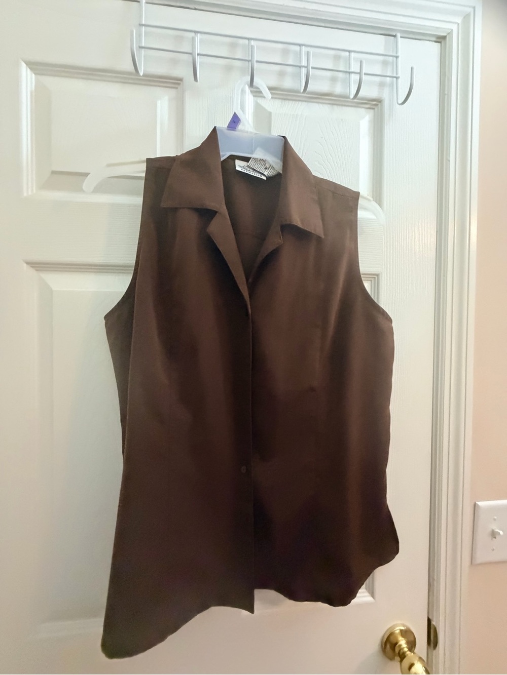 Vintage Kathie Lee Collection Sleeveless Brown Collared Blouse
